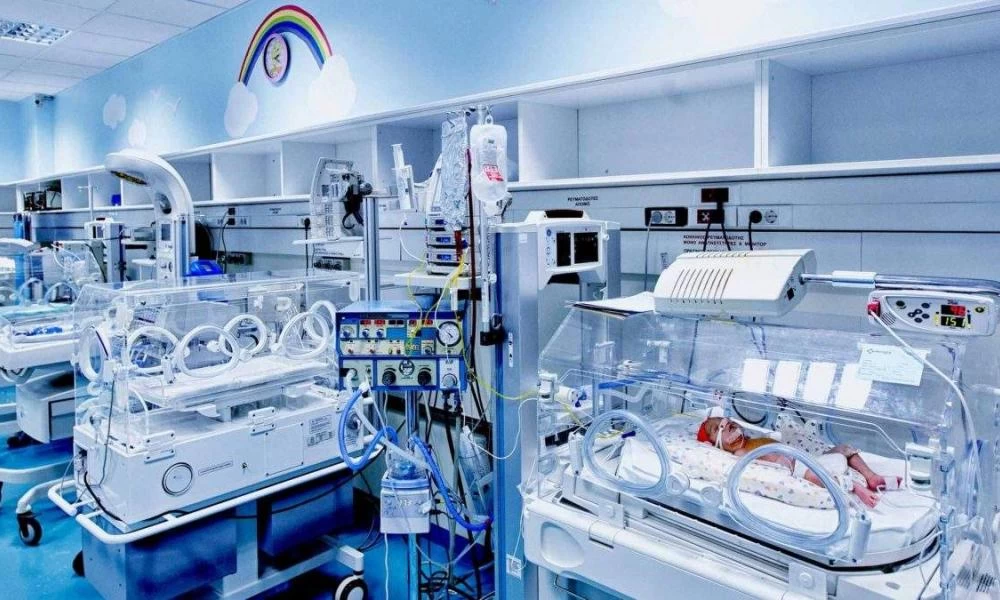 Ηράκλειο: Στη ΜΕΝΝ με κορονοϊό δύο νεογνά 6 και 23 ημερών
